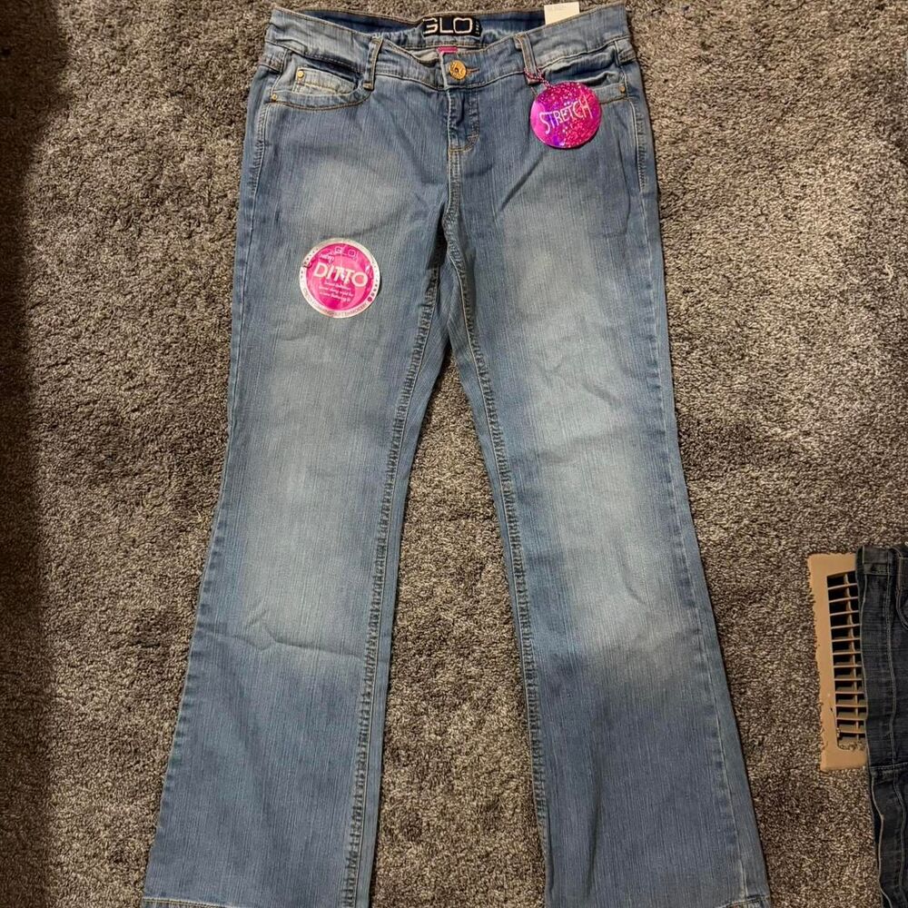 Y2k GLO Women's Lowrise Flare Jeans